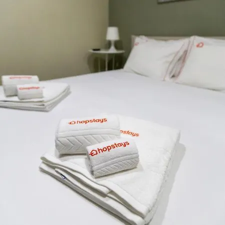 Hopstays - Gaia Cork House