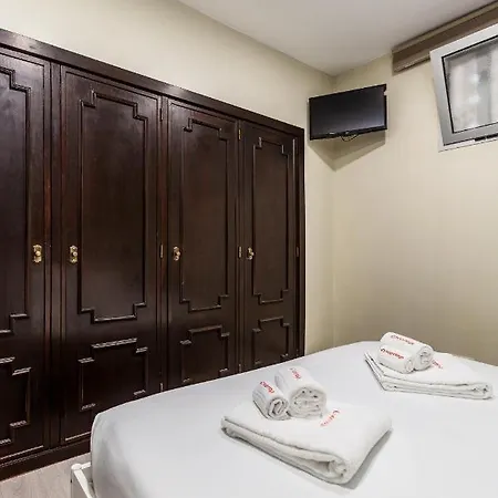 Hopstays - Gaia Cork House 아파트